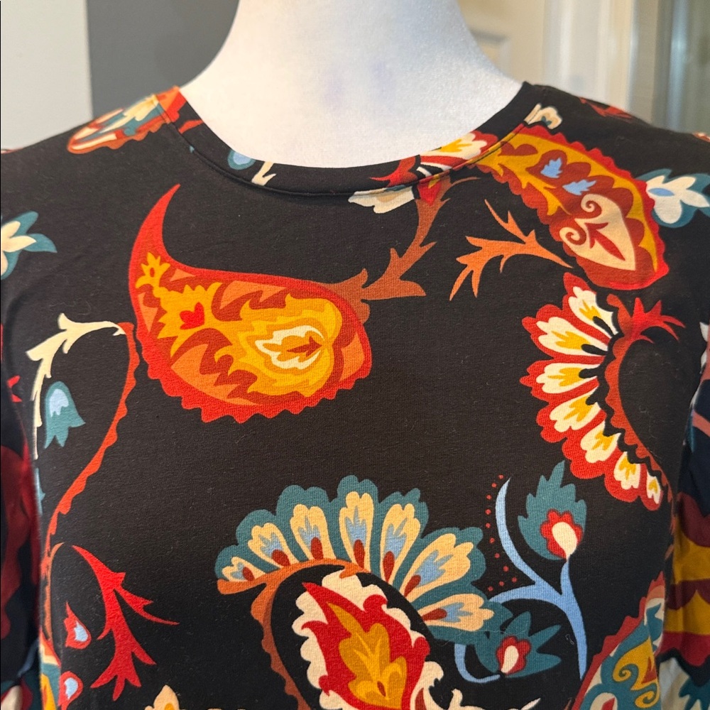 Chico's Woman's Paisley Puff Sleeve Tee Top Long Sleeve Size 0 Small NWT - Picture 4 of 11